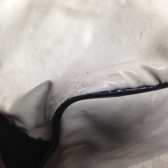 (SOLD) Chanel White-Black Large Weekend -Beach SBag-CB - Picture 14 of 16